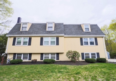 10-12 Curtis St, Quincy, Massachusetts 02169, 1 Bedroom Bedrooms, 3 Rooms Rooms,1 BathroomBathrooms,Residential,For Sale,Curtis St,73103364