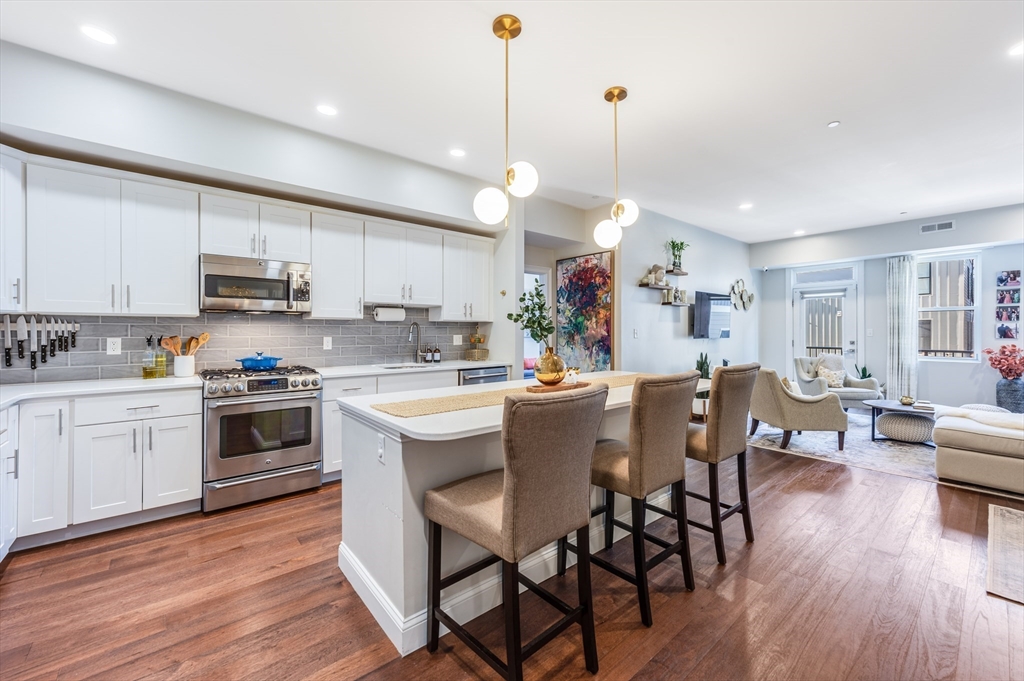 170 W Broadway, Boston, Massachusetts 02127