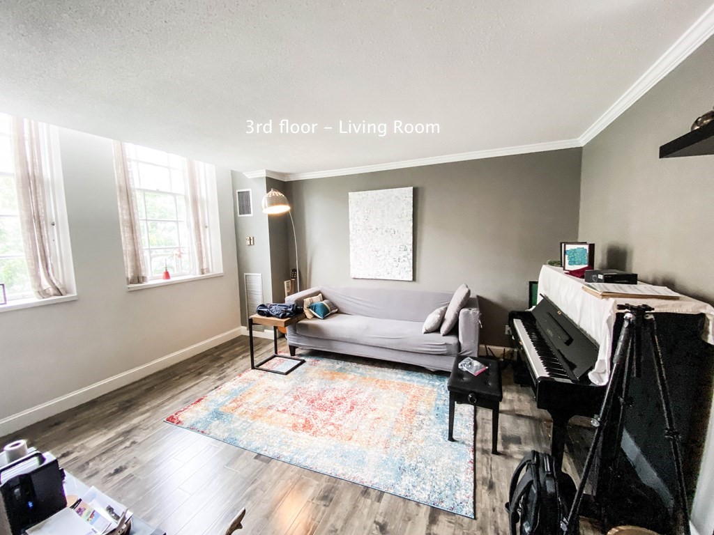 106 13th, Boston, Massachusetts 02129