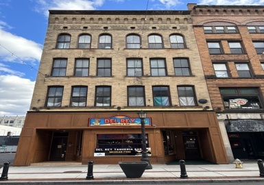 211 Worthington St, Springfield, Massachusetts 01103, 1 Bedroom Bedrooms, 3 Rooms Rooms,1 BathroomBathrooms,Residential Lease,For Rent,Worthington St,73177661
