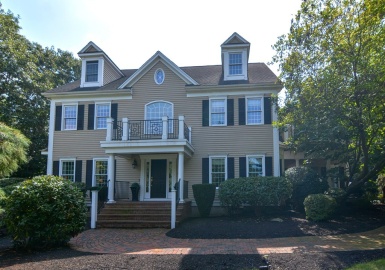 40 Berkshire St, Norfolk, Massachusetts 02056, 5 Bedrooms Bedrooms, 14 Rooms Rooms,3.5 BathroomsBathrooms,Residential,For Sale,Berkshire St,73156353