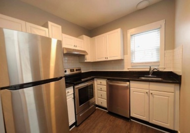 54 Green St, Haverhill, Massachusetts 01830, 2 Bedrooms Bedrooms, 4 Rooms Rooms,1 BathroomBathrooms,Residential Lease,For Rent,Green St,73205670