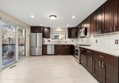93 Spyglass Hill Drive, Ashland, Massachusetts 01760, 2 Bedrooms Bedrooms, 5 Rooms Rooms,2.5 BathroomsBathrooms,Residential Lease,For Rent,Spyglass Hill Drive,73200220