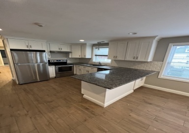 48 S Main St, Sharon, Massachusetts 02067, 3 Bedrooms Bedrooms, 7 Rooms Rooms,3 BathroomsBathrooms,Residential Lease,For Rent,S Main St,73179010