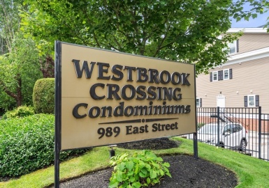 989 East Street, Dedham, Massachusetts 02026, 2 Bedrooms Bedrooms, 7 Rooms Rooms,2 BathroomsBathrooms,Residential,For Sale,Westbrook Crossing Condominums,East Street,73144645