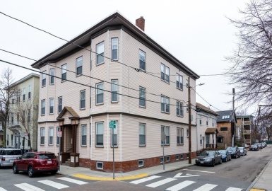 31 Tremont St, Cambridge, Massachusetts 02139, 3 Bedrooms Bedrooms, 5 Rooms Rooms,1 BathroomBathrooms,Residential Lease,For Rent,Tremont St,73120589