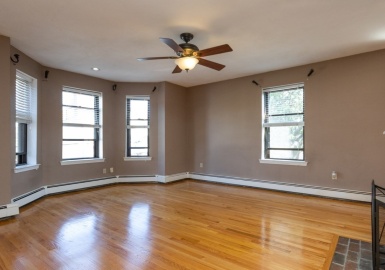 86 Walnut St, Boston, Massachusetts 02122, 3 Bedrooms Bedrooms, 6 Rooms Rooms,2 BathroomsBathrooms,Residential Lease,For Rent,Walnut St,73180037