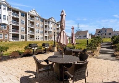 6 Overlook Drive, Andover, Massachusetts 01810, 2 Bedrooms Bedrooms, 5 Rooms Rooms,2 BathroomsBathrooms,Residential,For Sale,Riverside Woods,Overlook Drive,73099067