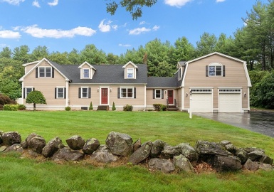 139 Forge Village Road, Groton, Massachusetts 01450, 4 Bedrooms Bedrooms, 7 Rooms Rooms,4 BathroomsBathrooms,Residential,For Sale,Forge Village Road,73145616