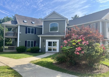 215 Longmeadow Rd, Taunton, Massachusetts 02780, 2 Bedrooms Bedrooms, 4 Rooms Rooms,2 BathroomsBathrooms,Residential,For Sale,Longmeadow Rd,73142338