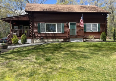 61 Richardson Ave, Norton, Massachusetts 02766, 3 Bedrooms Bedrooms, 6 Rooms Rooms,2.5 BathroomsBathrooms,Residential,For Sale,Richardson Ave,73109216