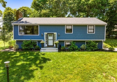 75 Captain Peirce Rd, Scituate, Massachusetts 02066, 4 Bedrooms Bedrooms, 8 Rooms Rooms,2 BathroomsBathrooms,Residential,For Sale,Captain Peirce Rd,73140364
