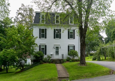 4 Prospect St, North Brookfield, Massachusetts 01535, 5 Bedrooms Bedrooms, 11 Rooms Rooms,2 BathroomsBathrooms,Residential,For Sale,Prospect St,73143412