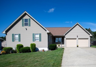 55 Narragansett Rd, Somerset, Massachusetts 02726, 2 Bedrooms Bedrooms, 6 Rooms Rooms,2 BathroomsBathrooms,Residential,For Sale,Narragansett Rd,73150572