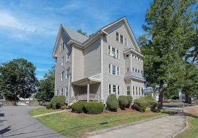 144 Grove St, Fall River, Massachusetts 02720, 2 Bedrooms Bedrooms, 4 Rooms Rooms,1 BathroomBathrooms,Residential,For Sale,Grove St,73150705