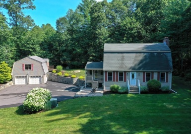 11 Thomas St, Ashland, Massachusetts 01721, 3 Bedrooms Bedrooms, 7 Rooms Rooms,2.5 BathroomsBathrooms,Residential,For Sale,Thomas St,73138513