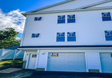 71 Eastern Ave, Worcester, Massachusetts 01605, 3 Bedrooms Bedrooms, 6 Rooms Rooms,1.5 BathroomsBathrooms,Residential,For Sale,Eastern Ave,73130139
