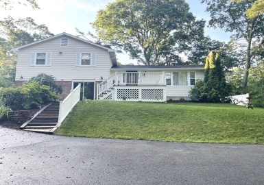 594 Western Ave, Gloucester, Massachusetts 01930, 3 Bedrooms Bedrooms, 12 Rooms Rooms,3 BathroomsBathrooms,Residential,For Sale,Western Ave,73138499