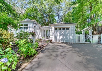 55 Pilgrim, Stoneham, Massachusetts 02180, 3 Bedrooms Bedrooms, 6 Rooms Rooms,2.5 BathroomsBathrooms,Residential,For Sale,Pilgrim,73143505