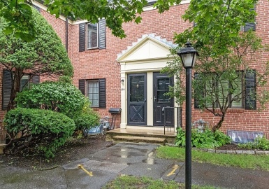 330 Lexington St, Watertown, Massachusetts 02472, 2 Bedrooms Bedrooms, 5 Rooms Rooms,1.5 BathroomsBathrooms,Residential,For Sale,The Villages,Lexington St,73149595