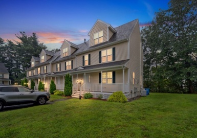 15 Hampshire Rd, Methuen, Massachusetts 01844, 3 Bedrooms Bedrooms, 5 Rooms Rooms,2.5 BathroomsBathrooms,Residential,For Sale,Hampshire Village,Hampshire Rd,73149553