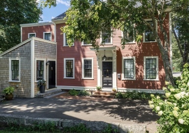 24 High St, Ipswich, Massachusetts 01938, 3 Bedrooms Bedrooms, 9 Rooms Rooms,2.5 BathroomsBathrooms,Residential,For Sale,High St,73146043