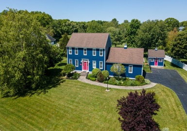 43 Meadowbrook Lane, Westport, Massachusetts 02790, 3 Bedrooms Bedrooms, 8 Rooms Rooms,2.5 BathroomsBathrooms,Residential,For Sale,Meadowbrook Lane,73117631