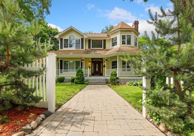 24 Sanger Ave, Lynn, Massachusetts 01904, 6 Bedrooms Bedrooms, 12 Rooms Rooms,3.5 BathroomsBathrooms,Residential,For Sale,Sanger Ave,73125155