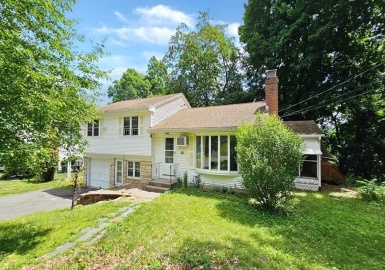 26 Oak Bluff Cir, East Longmeadow, Massachusetts 01028, 3 Bedrooms Bedrooms, 8 Rooms Rooms,2 BathroomsBathrooms,Residential,For Sale,Oak Bluff Cir,73128018