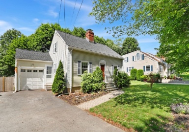 110 Spring St, Arlington, Massachusetts 02476, 3 Bedrooms Bedrooms, 9 Rooms Rooms,1.5 BathroomsBathrooms,Residential,For Sale,Spring St,73127491