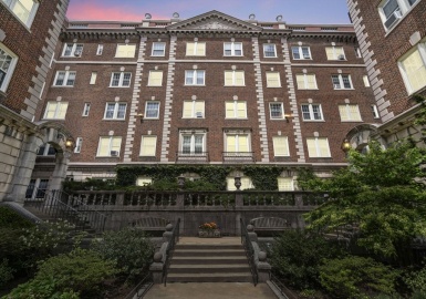 3 Arlington Street, Cambridge, Massachusetts 02140, 1 Bedroom Bedrooms, 5 Rooms Rooms,1 BathroomBathrooms,Residential,For Sale,Arlington Street,73237322