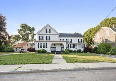 14 Pleasant Street, Franklin, Massachusetts 02038, 2 Bedrooms Bedrooms, 4 Rooms Rooms,1 BathroomBathrooms,Residential,For Sale,Pleasant Street,73132964
