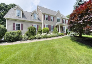 8 Rolling Hill Road, Shrewsbury, Massachusetts 01545, 5 Bedrooms Bedrooms, 12 Rooms Rooms,3.5 BathroomsBathrooms,Residential,For Sale,Rolling Hill Road,73138567