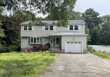 1616 Great Plain Avenue, Needham, Massachusetts 02492, 4 Bedrooms Bedrooms, 8 Rooms Rooms,1.5 BathroomsBathrooms,Residential,For Sale,Great Plain Avenue,73138643