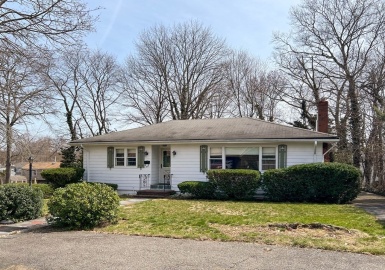 116 Lenox St, Brockton, Massachusetts 02301, 2 Bedrooms Bedrooms, 6 Rooms Rooms,1 BathroomBathrooms,Residential,For Sale,Lenox St,73064423