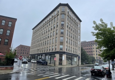 21 Wingate Street, Haverhill, Massachusetts 01830, 2 Bedrooms Bedrooms, 4 Rooms Rooms,1 BathroomBathrooms,Residential,For Sale,Wingate Condominiums,Wingate Street,73134560