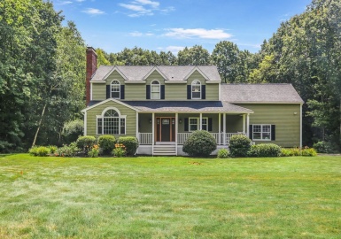7 Shelter Ridge Rd, Leicester, Massachusetts 01524, 4 Bedrooms Bedrooms, 9 Rooms Rooms,2.5 BathroomsBathrooms,Residential,For Sale,Shelter Ridge Rd,73143665