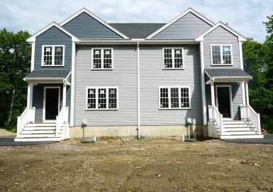 9 Railroad Avenue, Taunton, Massachusetts 02780, 3 Bedrooms Bedrooms, 6 Rooms Rooms,2.5 BathroomsBathrooms,Residential,For Sale,Railroad Avenue,73159570