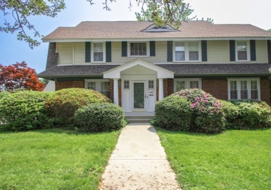 512 Elm St, West Springfield, Massachusetts 01089, 4 Bedrooms Bedrooms, 6 Rooms Rooms,2.5 BathroomsBathrooms,Residential,For Sale,Elm St,73128783