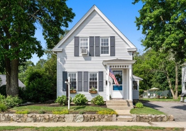 33 Pleasant St, Hopkinton, Massachusetts 01748, 3 Bedrooms Bedrooms, 7 Rooms Rooms,2 BathroomsBathrooms,Residential,For Sale,Pleasant St,73131019