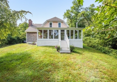 32 Bournedale Rd, Bourne, Massachusetts 02532, 3 Bedrooms Bedrooms, 7 Rooms Rooms,1.5 BathroomsBathrooms,Residential,For Sale,Bournedale Rd,73150903