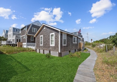 63-A Taylor Ave, Plymouth, Massachusetts 02360, 2 Bedrooms Bedrooms, 4 Rooms Rooms,1 BathroomBathrooms,Residential,For Sale,Taylor Ave,73156998