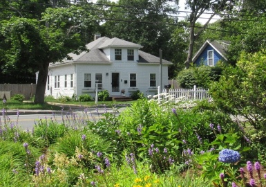 87 N Main St, Yarmouth, Massachusetts 02664, 3 Bedrooms Bedrooms, 5 Rooms Rooms,1 BathroomBathrooms,Residential,For Sale,N Main St,73134034