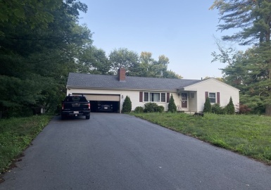 9 Meadow Brook Rd, Springfield, Massachusetts 01128, 3 Bedrooms Bedrooms, 6 Rooms Rooms,2.5 BathroomsBathrooms,Residential,For Sale,Meadow Brook Rd,73136359