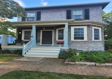 23 Lyng St, Dartmouth, Massachusetts 02747, 3 Bedrooms Bedrooms, 7 Rooms Rooms,1.5 BathroomsBathrooms,Residential,For Sale,Lyng St,73144082
