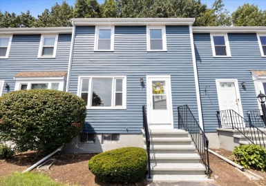 5 Bridle Path Circle, Randolph, Massachusetts 02368, 2 Bedrooms Bedrooms, 6 Rooms Rooms,2.5 BathroomsBathrooms,Residential,For Sale,Simmer Village,Bridle Path Circle,73147419