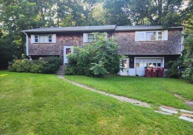 94 Oak St, Middleboro, Massachusetts 02346, 3 Bedrooms Bedrooms, 6 Rooms Rooms,1 BathroomBathrooms,Residential,For Sale,Oak St,73152479
