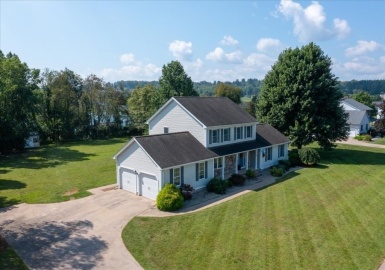 33 Jessie Lane, Westfield, Massachusetts 01085, 3 Bedrooms Bedrooms, 6 Rooms Rooms,2.5 BathroomsBathrooms,Residential,For Sale,Jessie Lane,73157409