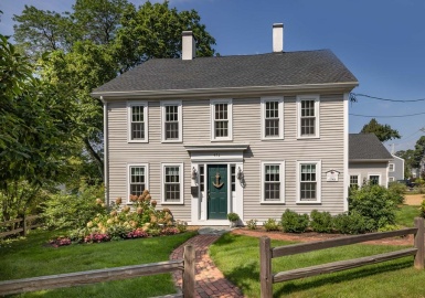 473 Main Street, Amesbury, Massachusetts 01913, 4 Bedrooms Bedrooms, 10 Rooms Rooms,2.5 BathroomsBathrooms,Residential,For Sale,Main Street,73156097