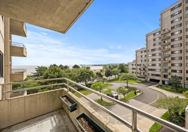 382 Ocean Ave, Revere, Massachusetts 02151, 2 Bedrooms Bedrooms, 6 Rooms Rooms,2 BathroomsBathrooms,Residential,For Sale,Ocean Gate,Ocean Ave,73157000